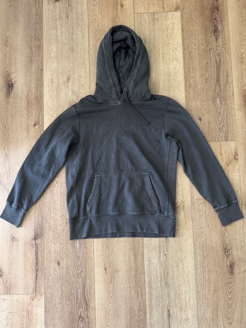 American Eagle Outfitters | Washed Black Pullover Hoodie | size M